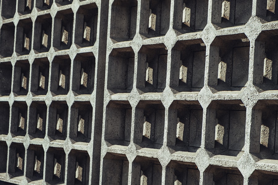 Precast concrete wall element